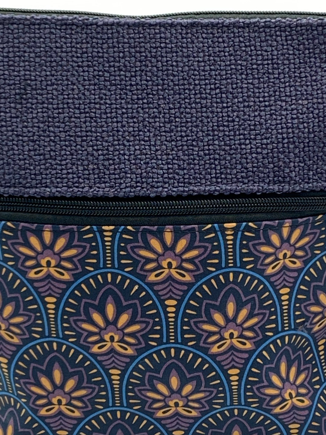 Lizzie shoulder bag with lilac flowers