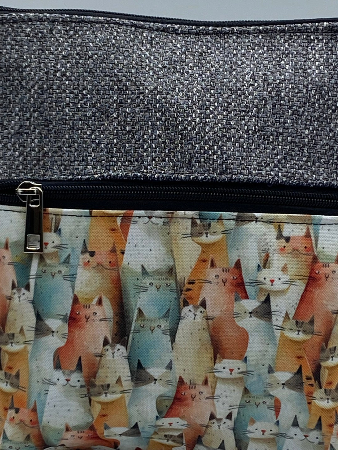 Lizzie shoulder bag with lilac flowers