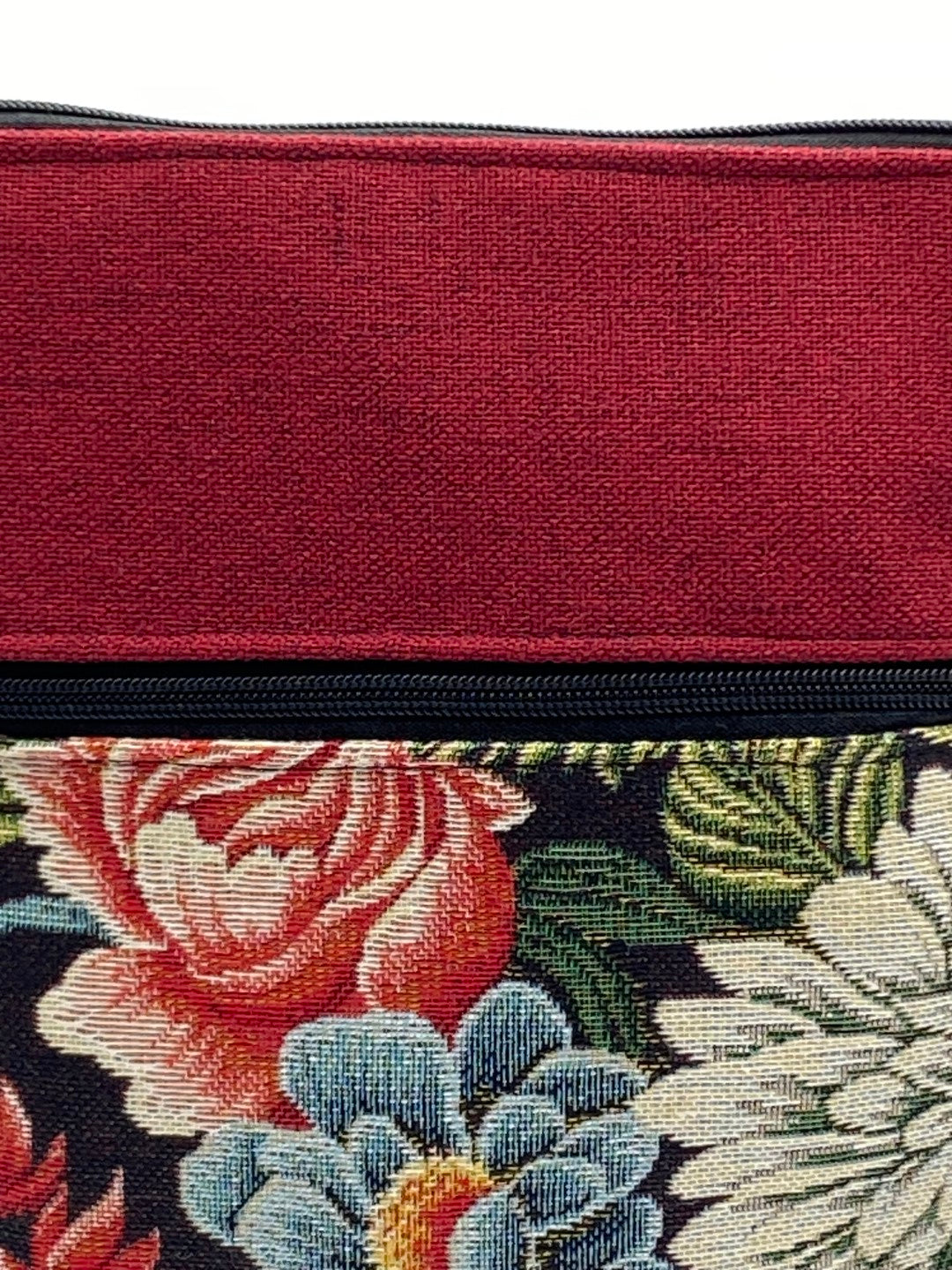 Lizzie shoulder bag with lilac flowers