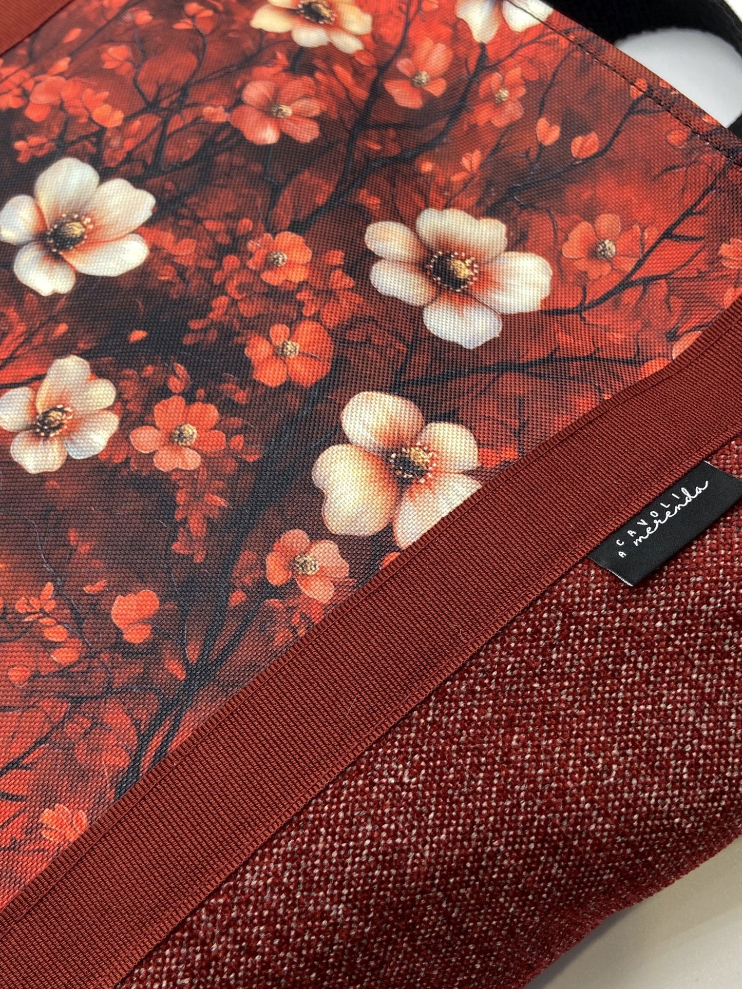 Borsa zaino Zena bordeaux fiori invernali