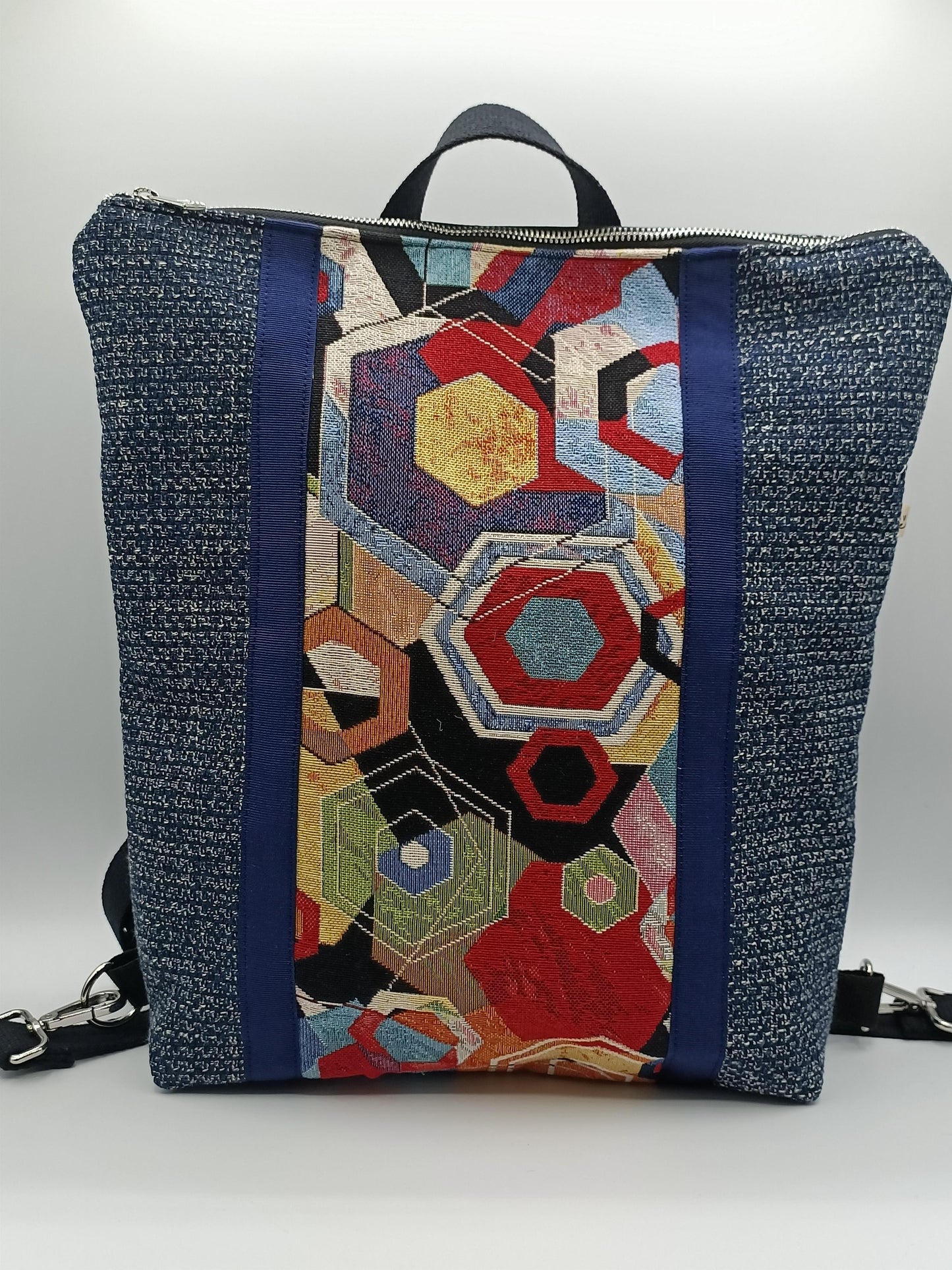 Orangefarbene Zena-Rucksacktasche mit Mosaikmuster