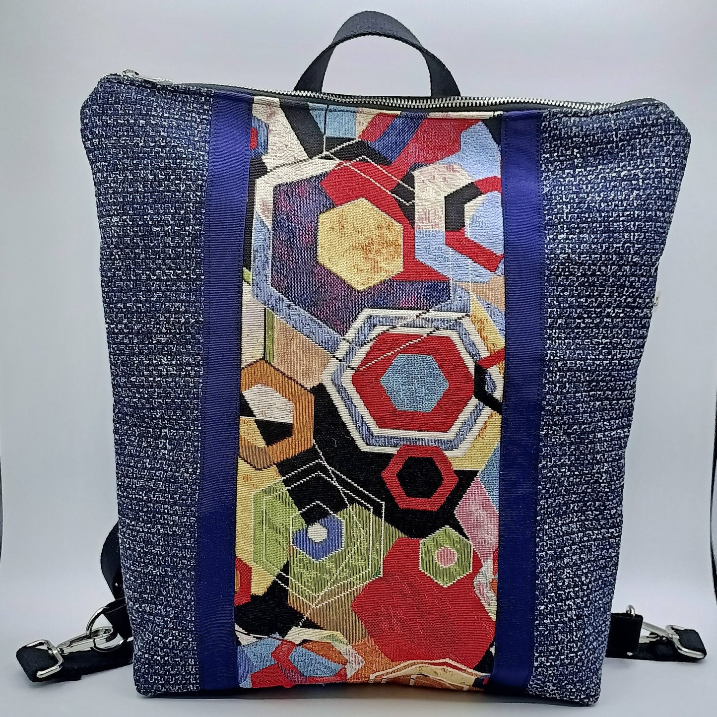 Orangefarbene Zena-Rucksacktasche mit Mosaikmuster