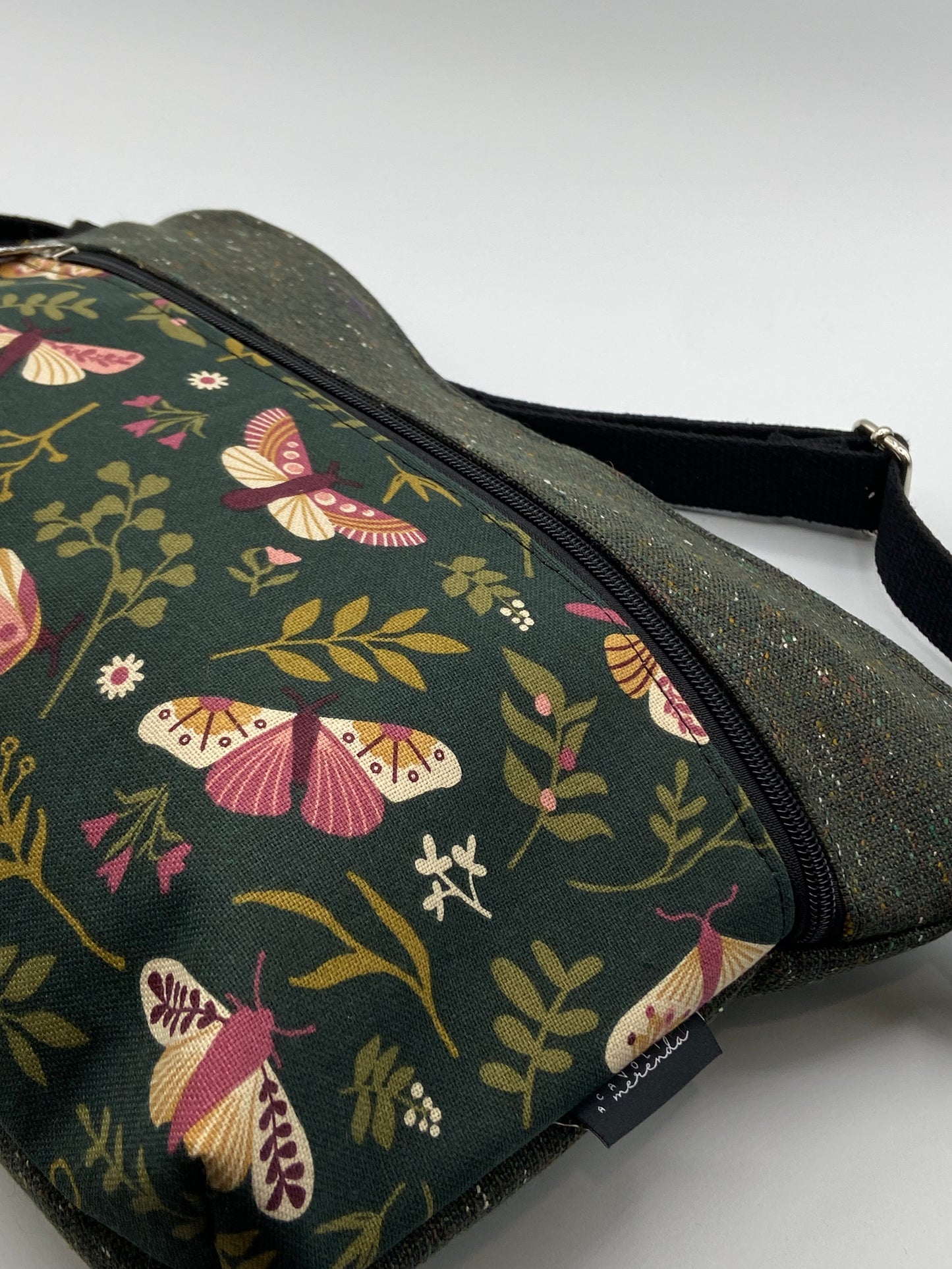 Tracolla Lizzie Maxi verde oliva con farfalle - Cavoli a Merenda