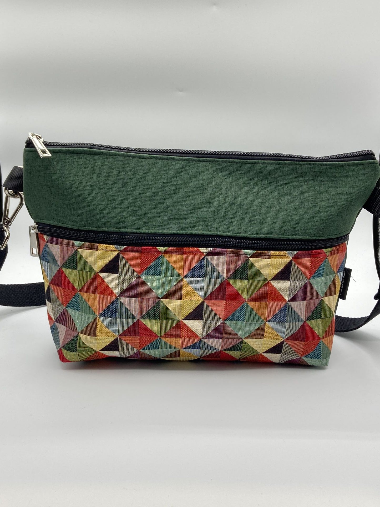 Lizzie Umhängetasche mit lila Blumen